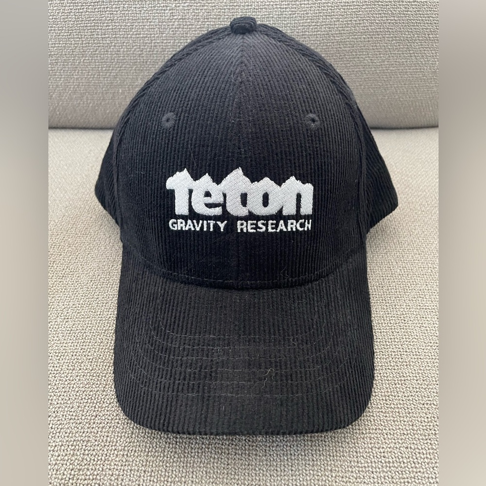 NWT black corduroy hat